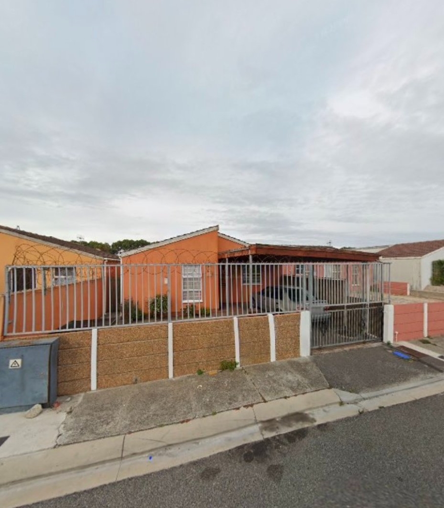  Bedroom Property for Sale in Portlands Western Cape